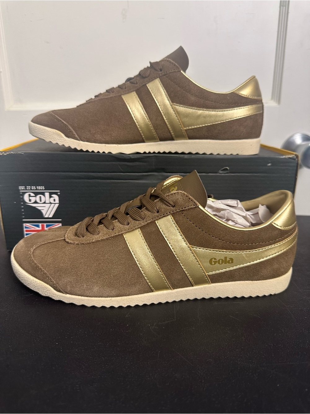 Gola Women's Bullet Pearl Trainer Sneakers - Otter/Gold - US Size 8 - Picture 4 of 13